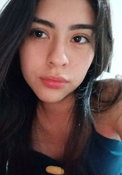 Nina — live on FlirtVibe